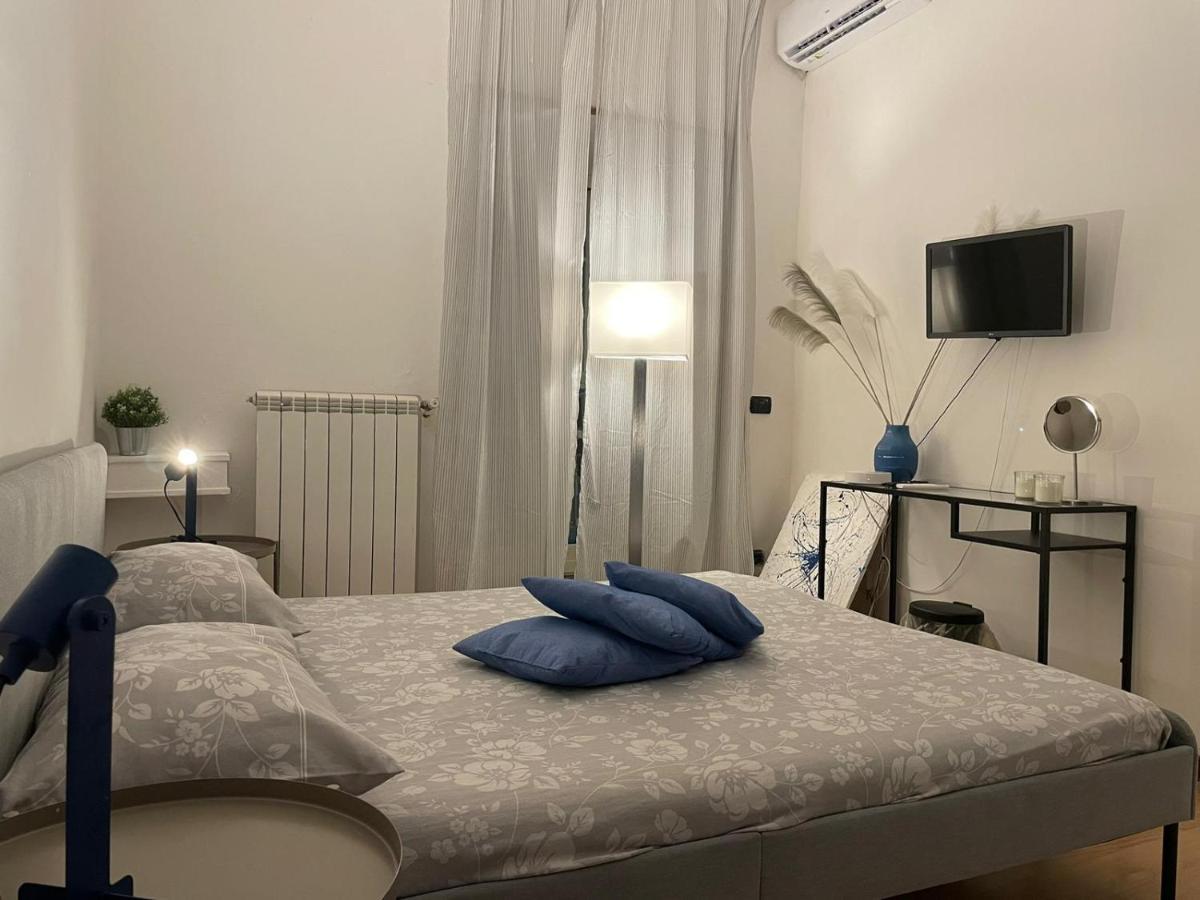 Ventoblu In Centro Napoli Apartment Luaran gambar